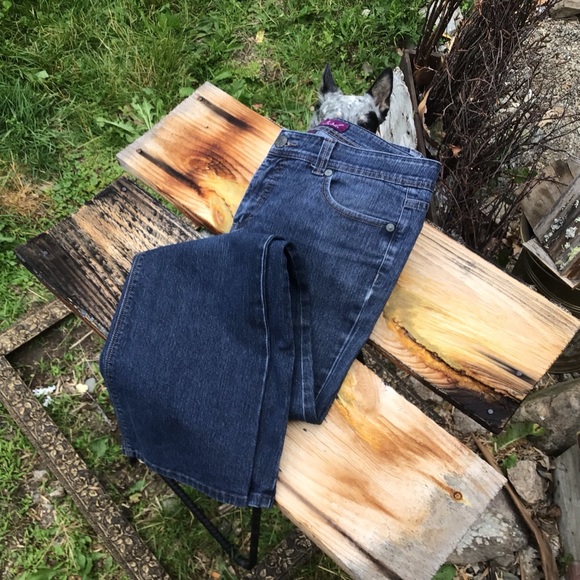 Gloria Vanderbilt denim pants - Picture 9 of 13